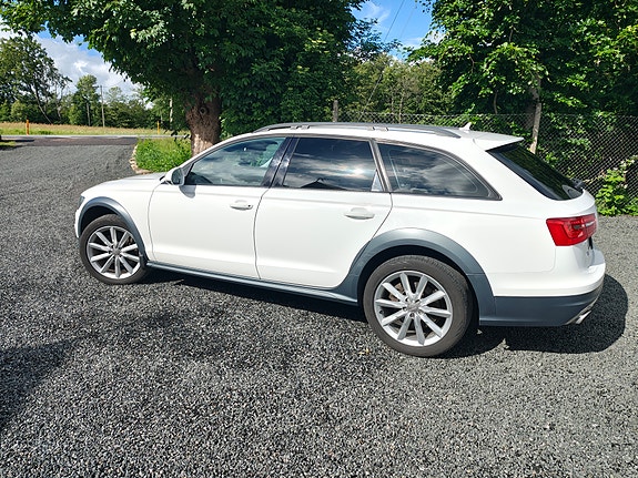 Audi A6 allroad 3 of 5