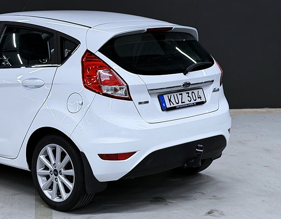 Ford Fiesta 10 of 13