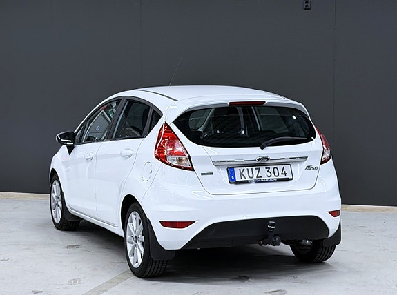 Ford Fiesta 6 of 13