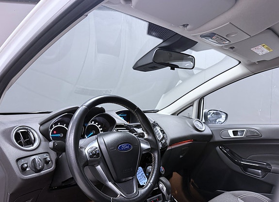 Ford Fiesta 7 of 13