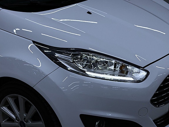 Ford Fiesta 8 of 13
