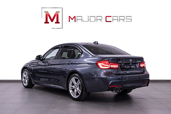 BMW 320d 4 of 5