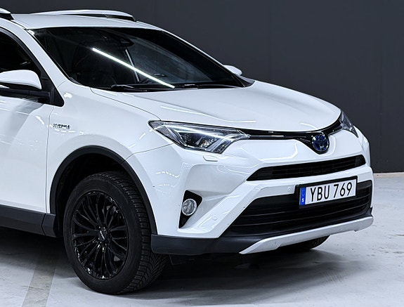 Toyota RAV4 14 of 15