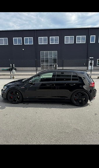 Volkswagen Golf VII 6 of 7