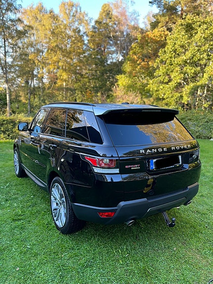 Land Rover Range Rover Sport 2 of 8