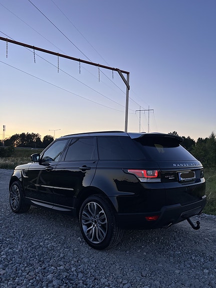 Land Rover Range Rover Sport 3 of 8