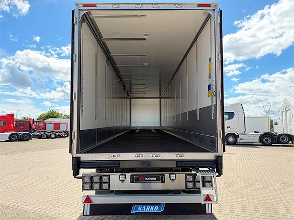 Närko Ny Närko 3 axlad utrikes skåptrailer 7 of 14