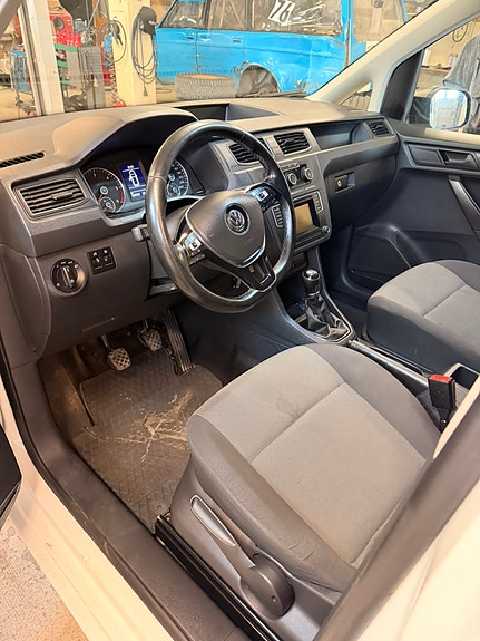 Volkswagen Caddy Maxi 5 of 5