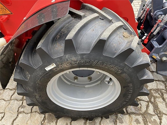 VM Loader 1038LX 6 of 10
