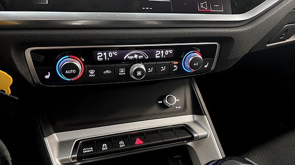 Audi Q3 18 of 18