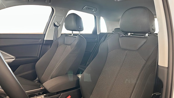 Audi Q3 8 of 18