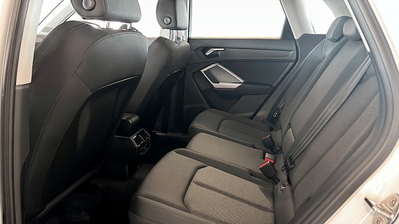 Audi Q3 11 of 18