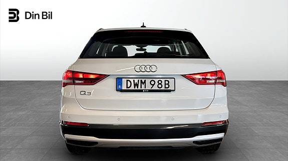 Audi Q3 5 of 5