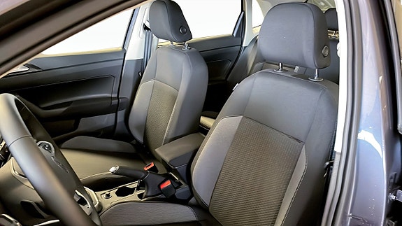 Volkswagen Polo 8 of 12