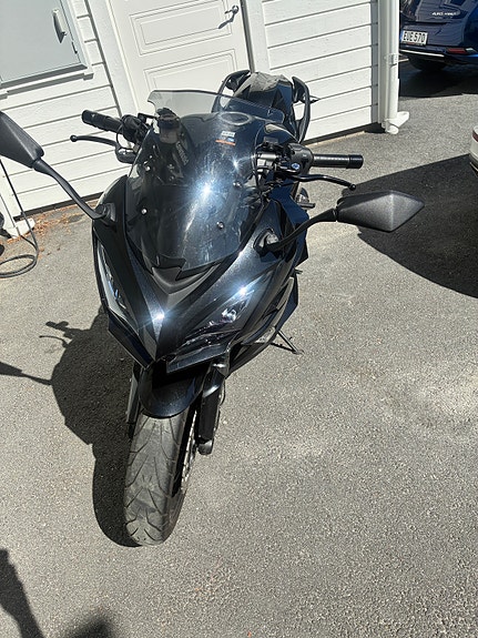 Kawasaki Ninja Z1000SX 7 of 7