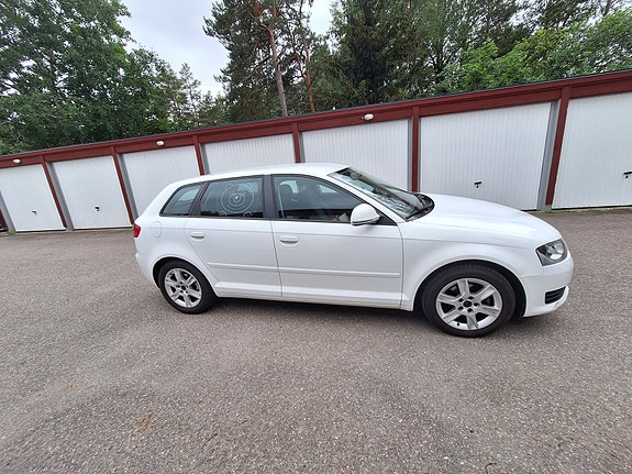 Audi A3 3 of 5
