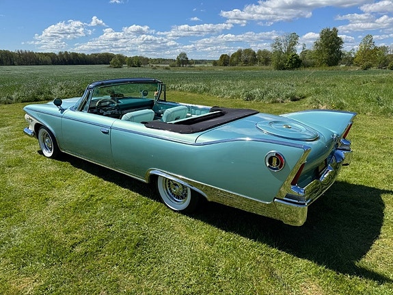 Plymouth Fury 4 of 5