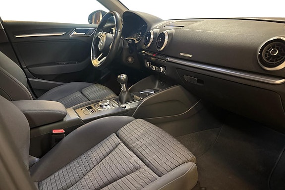 Audi A3 10 of 15