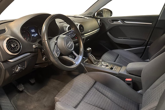 Audi A3 8 of 15
