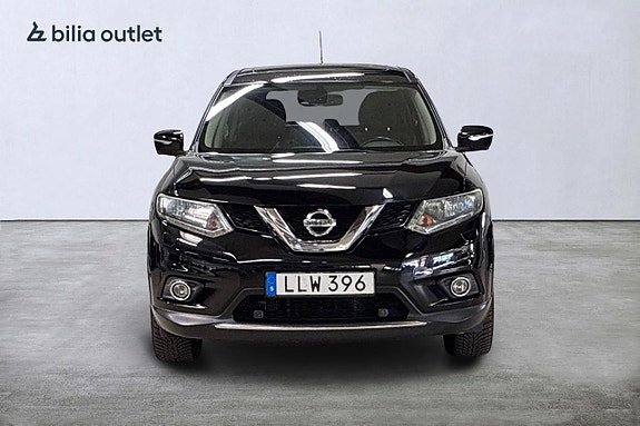 Nissan X-Trail 3 of 5
