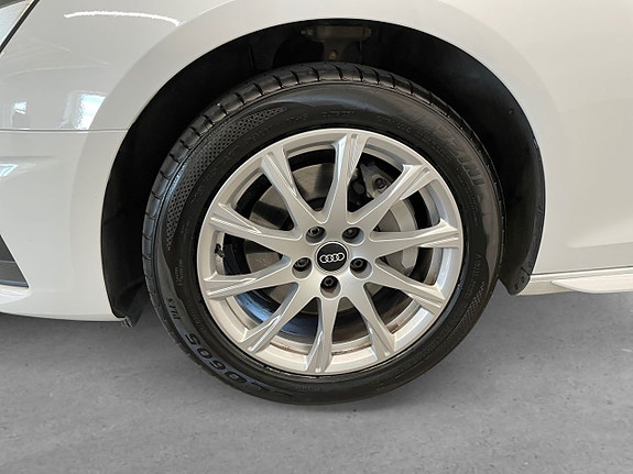 Audi A4 8 of 24
