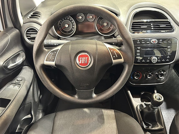 Fiat Punto 13 of 16