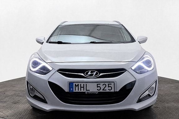 Hyundai i40 2 of 29
