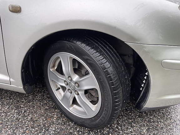 Toyota Avensis 19 of 19