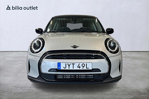 MINI Cooper 3 of 5