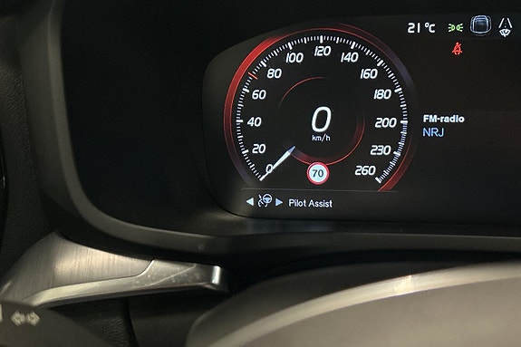 Volvo V60 18 of 27