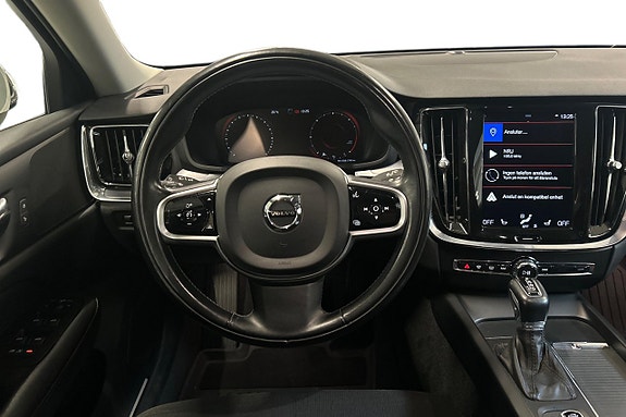 Volvo V60 16 of 27