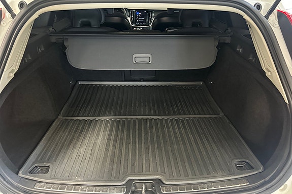 Volvo V60 10 of 27