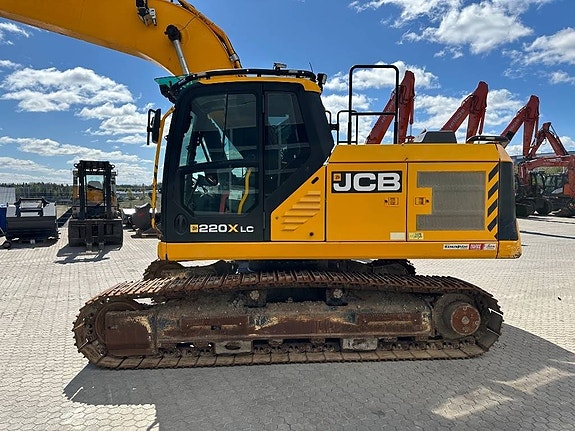 JCB 220XL 4F/ Stockholm 4 of 5