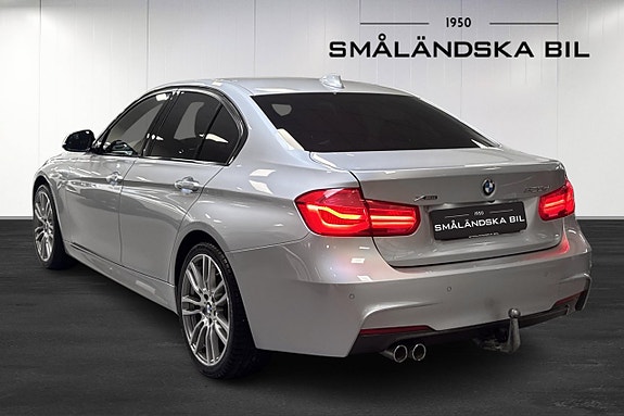 BMW 320d 3 of 5