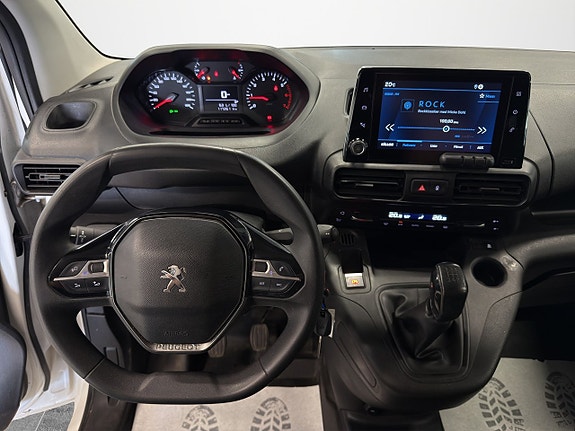 Peugeot Partner 11 of 16