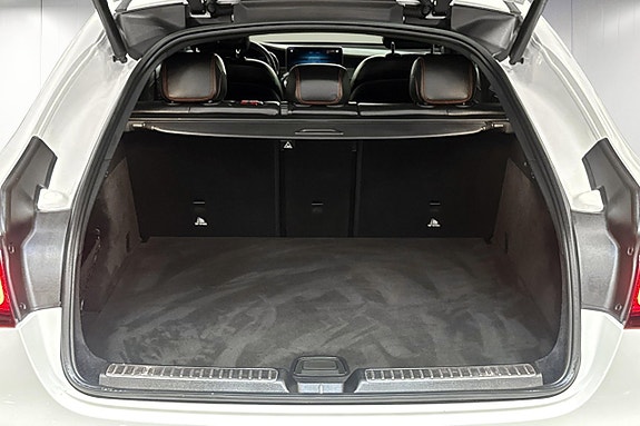 Mercedes-Benz GLC200 19 of 19
