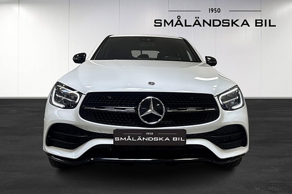 Mercedes-Benz GLC200 2 of 5