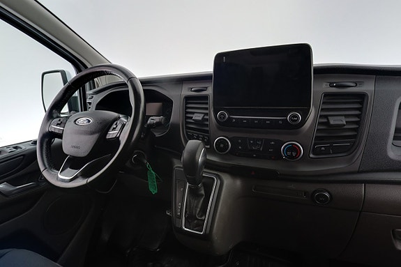 Ford Transit Custom 13 of 24