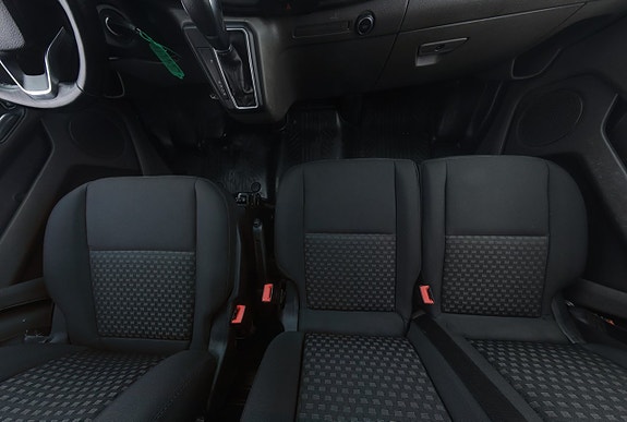 Ford Transit Custom 12 of 24