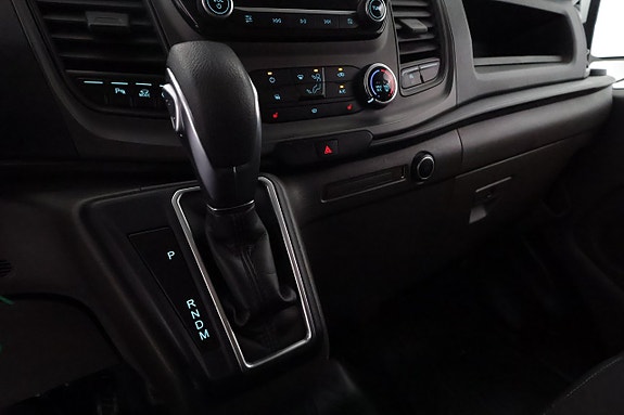 Ford Transit Custom 15 of 24