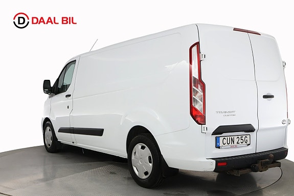 Ford Transit Custom 8 of 24