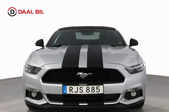 Ford Mustang 2 of 27