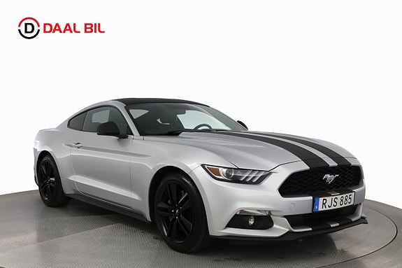 Ford Mustang 3 of 27