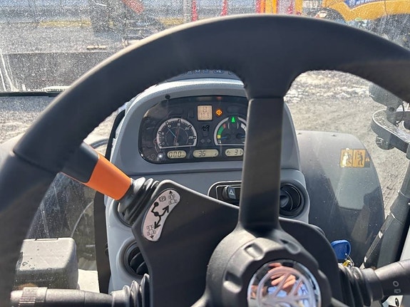 New Holland T 7.225 AC 16 of 24
