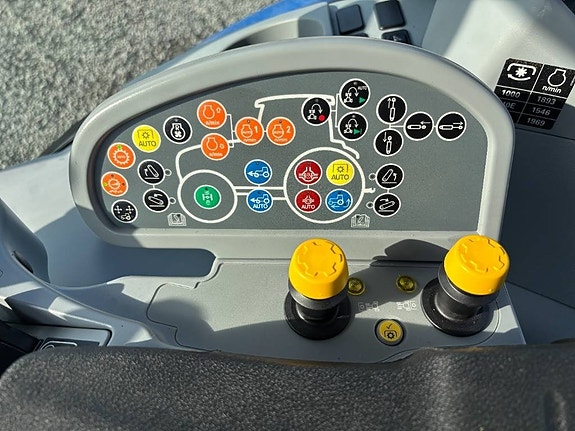 New Holland T 7.225 AC 21 of 24