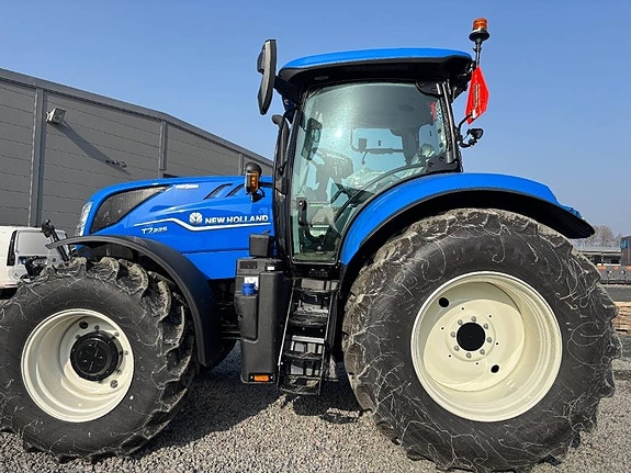 New Holland T 7.225 AC 10 of 24