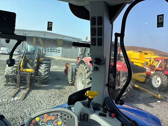 New Holland T 7.225 AC 14 of 24