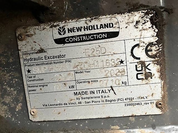 New Holland E 25 D 13 of 13