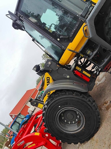 New Holland W 110 D 4 of 5