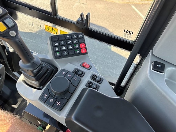 New Holland W 100 10 of 19